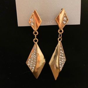 Gold dangle rhinestone earrings